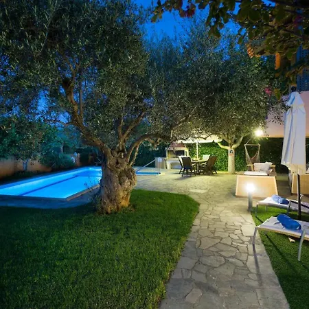 Olivo - Private Pool & Garden, Chania