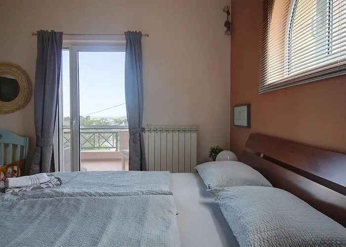 Olivo - Private Pool & Garden, Chania *