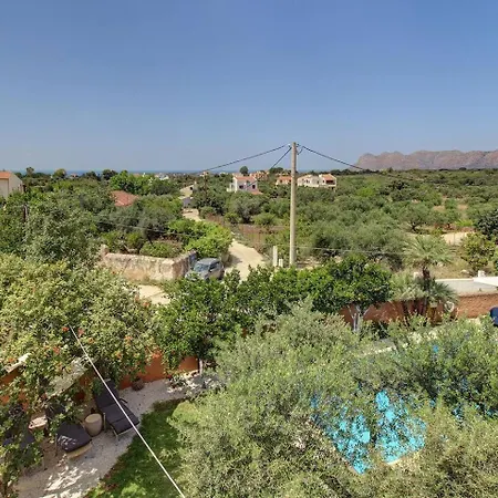 Olivo - Private Pool & Garden, Chania