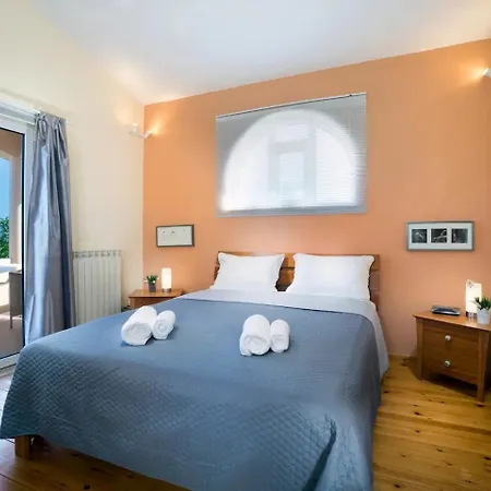 Olivo Kampani * La Canea