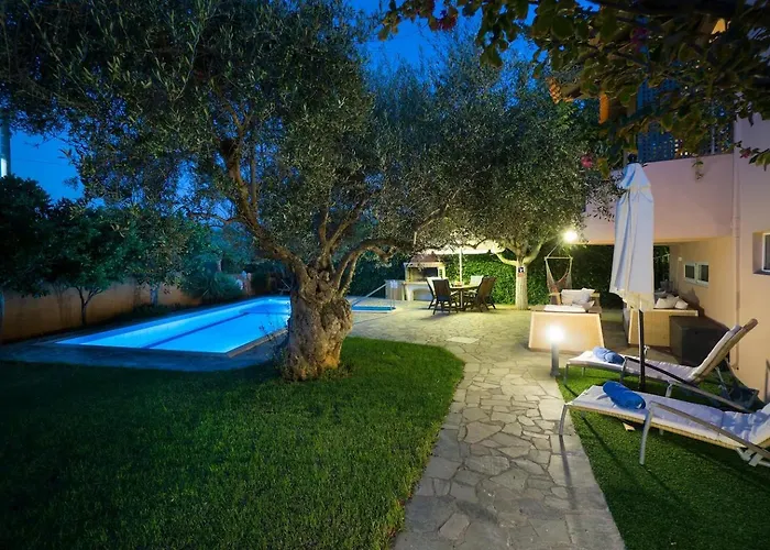 Olivo - Private Pool & Garden, Chania