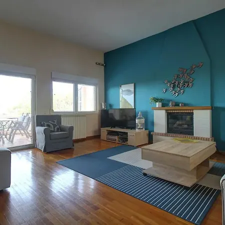 Olivo Kampani Villa *